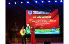Video: Công đoàn Trường THPT Chuyên tham gia Hội diễn Văn nghệ “Tiếng hát mùa Xuân” với các tiết mục đặc sắc