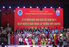  Lễ kỷ niệm 55 năm thành lập Trường THPT Chuyên và 39 năm ngày nhà giáo Việt Nam 20/11