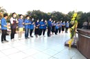  Đoàn trường THPT Chuyên thắp hương tại Nghĩa trang thành phố Vinh nhân kỷ niệm 91 năm ngày thành lập Đoàn thanh niên Cộng sản Hồ Chí Minh